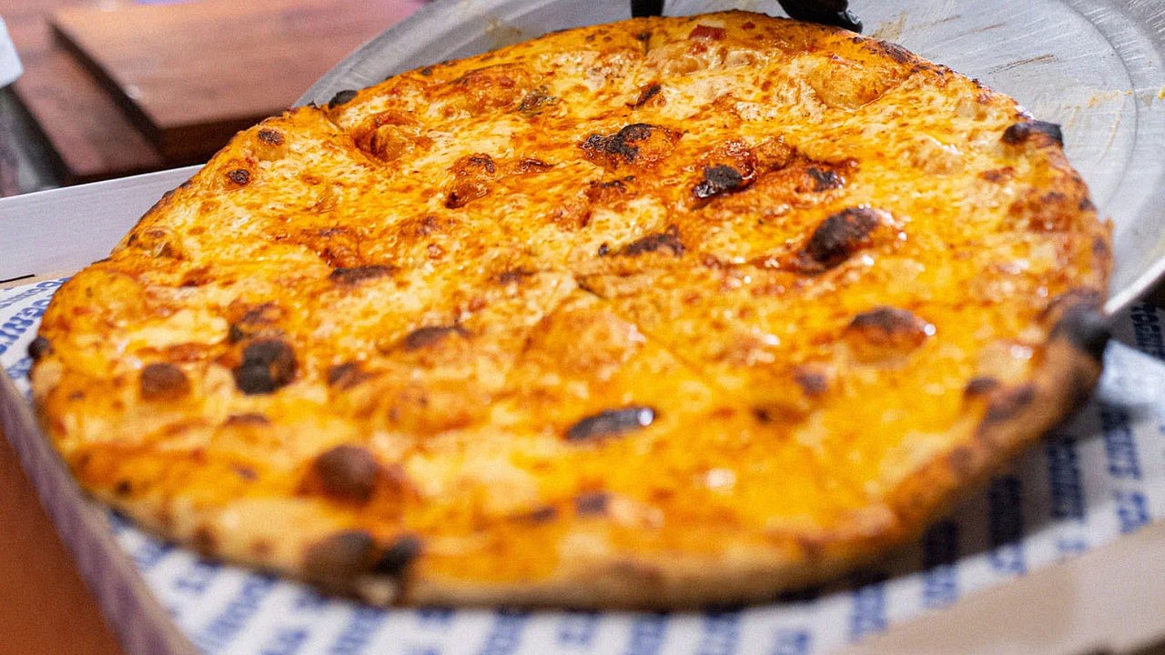 Eligieron a las 5 mejores pizzerías de Buenos Aires y el ranking generó polémica