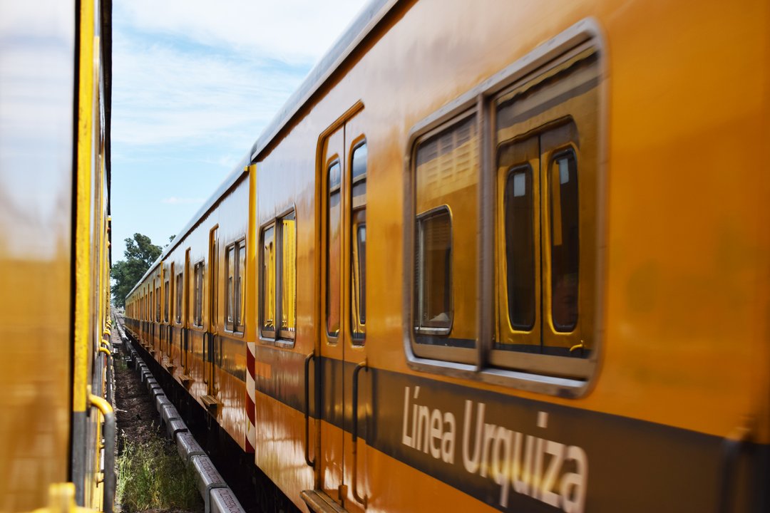 El Tren Urquiza con servicio reducido por operativo en Devoto: hallaron sin vida a un jubilado