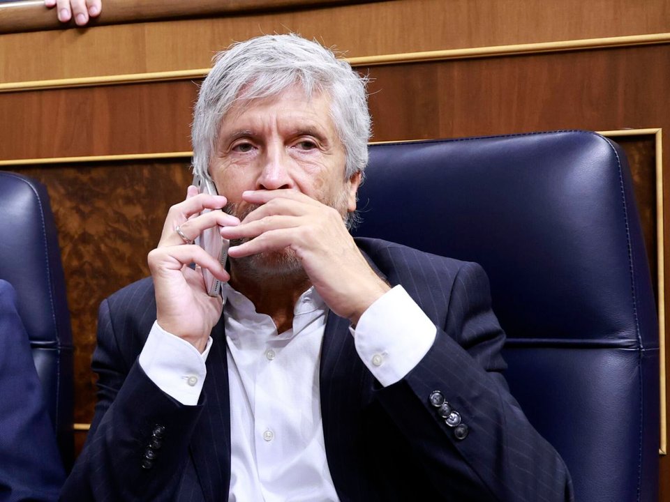 El Gobierno español pidió disculpas por la lista de periodistas clasificados por ideología: “Es un documento informativo”