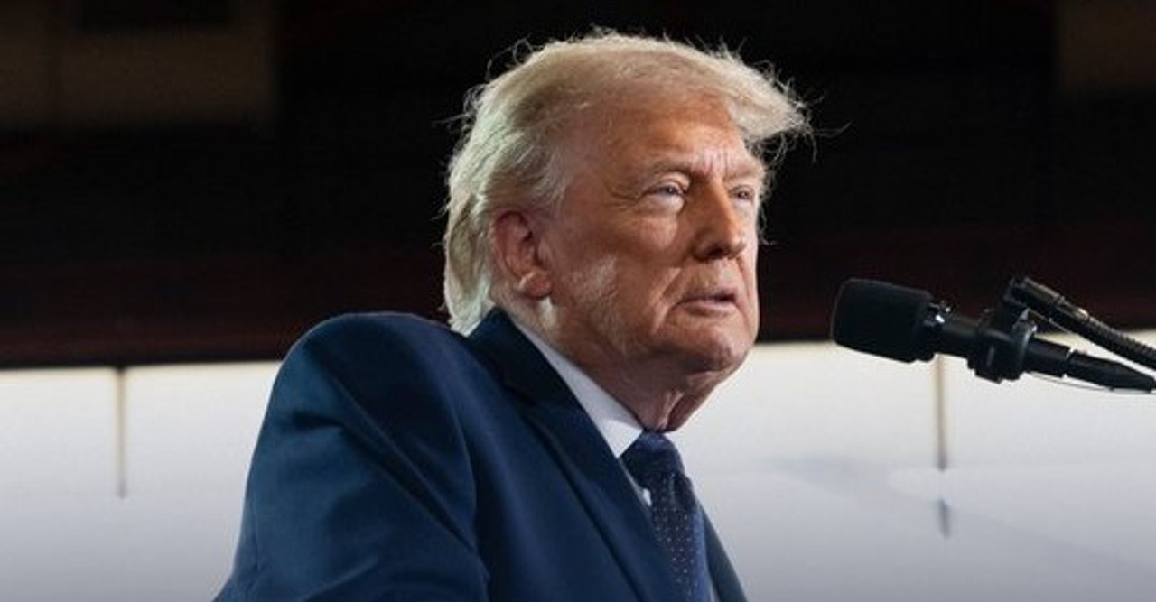Trump ordenó retirar productos canadienses de las listas de contratos de su país