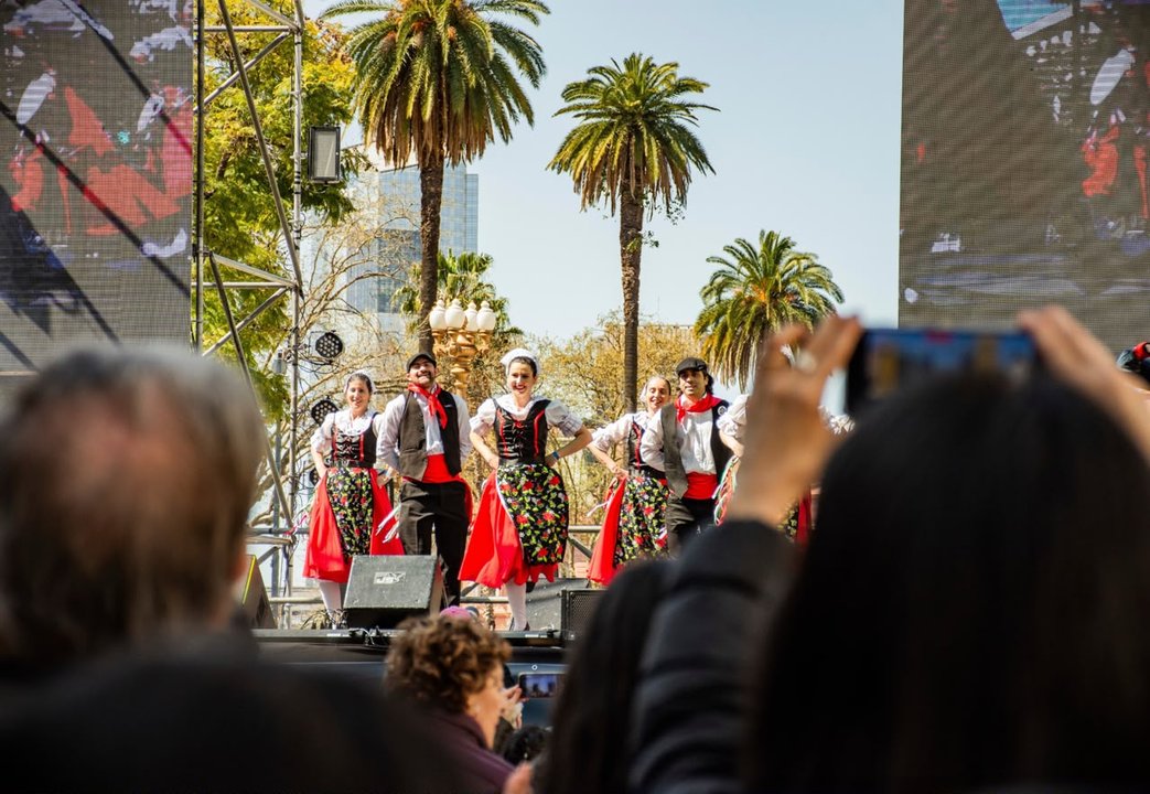 BA Celebra Colectividades en Avenida de Mayo