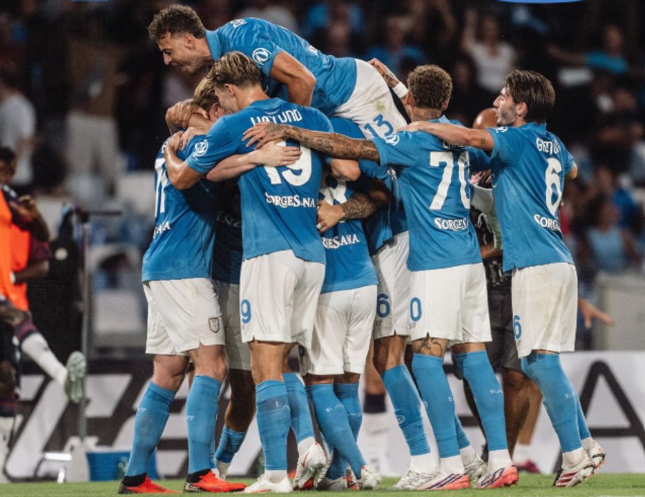 El Napoli se impone al Bologna y avanza en la Serie A
