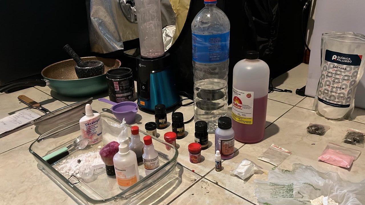Desmantelan laboratorio de drogas sintéticas en Villa Crespo
