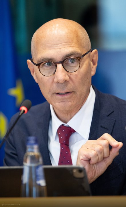 Volker Türk, alto comisionado de la ONU para los Derechos Humanos, durante una conferencia sobre inteligencia artificial
