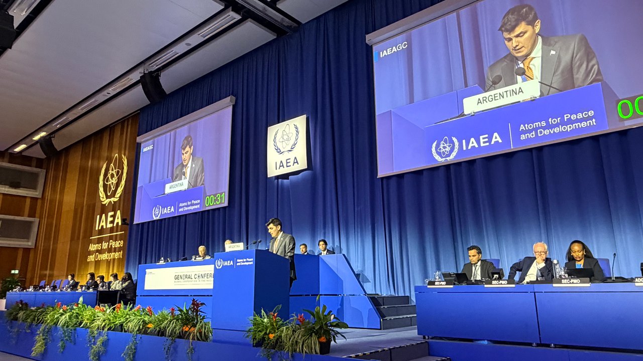 Delegación argentina en la Conferencia General del OIEA en Viena