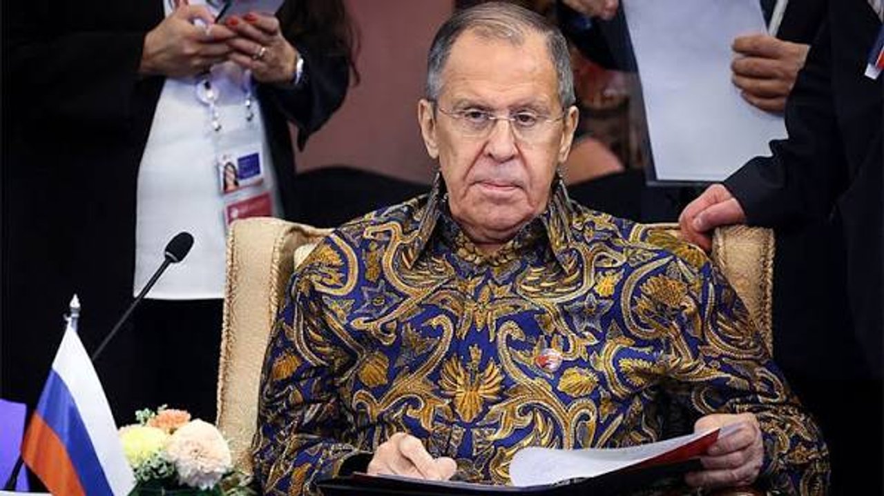 El canciller ruso Serguéi Lavrov durante una entrevista televisiva