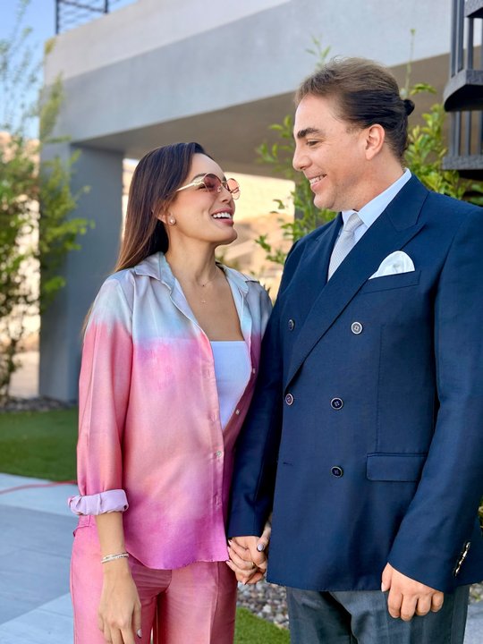 Cristian Castro junto a su nueva novia Vanessa Ríos