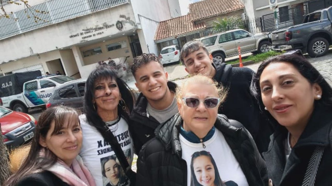 “La Justicia nos tiene olvidadas”: familiares de víctimas de inseguridad marcharon a los Tribunales de Lomas de Zamora