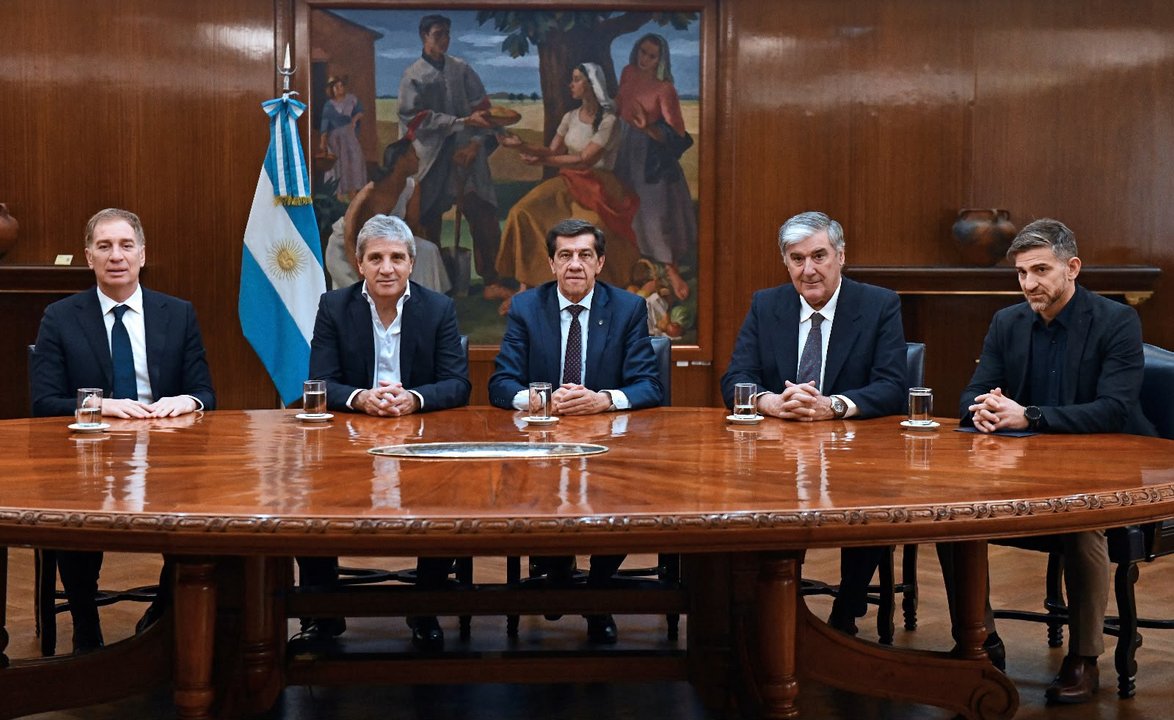 Reunión entre funcionarios nacionales y el gobernador de Jujuy en Casa Rosada