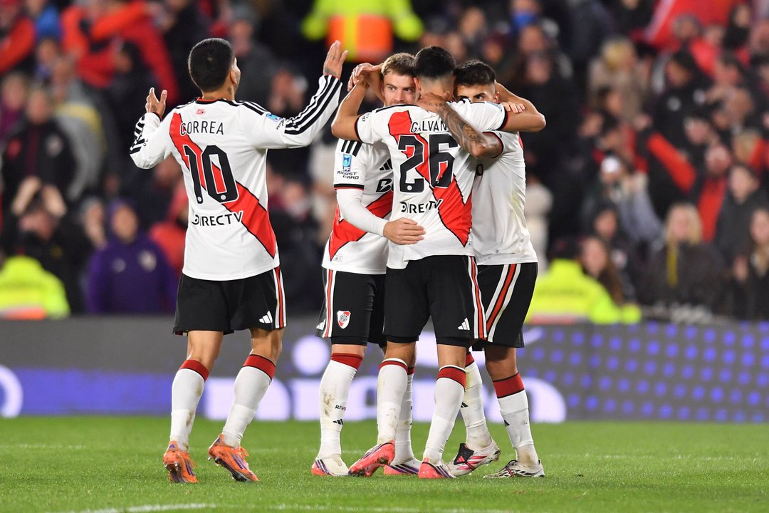 River recibe a Huracán, en un duelo clave por los puestos de playoffs