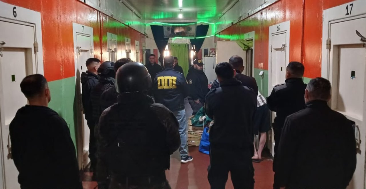 La policía desbarató el plan de dos reclusos para asesinar a la fiscal que ordenó sus capturas