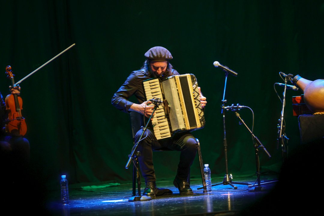 FIMBA 2026: Chango Spasiuk llevó el chamamé a Bariloche en una jornada que terminó a toda orquesta