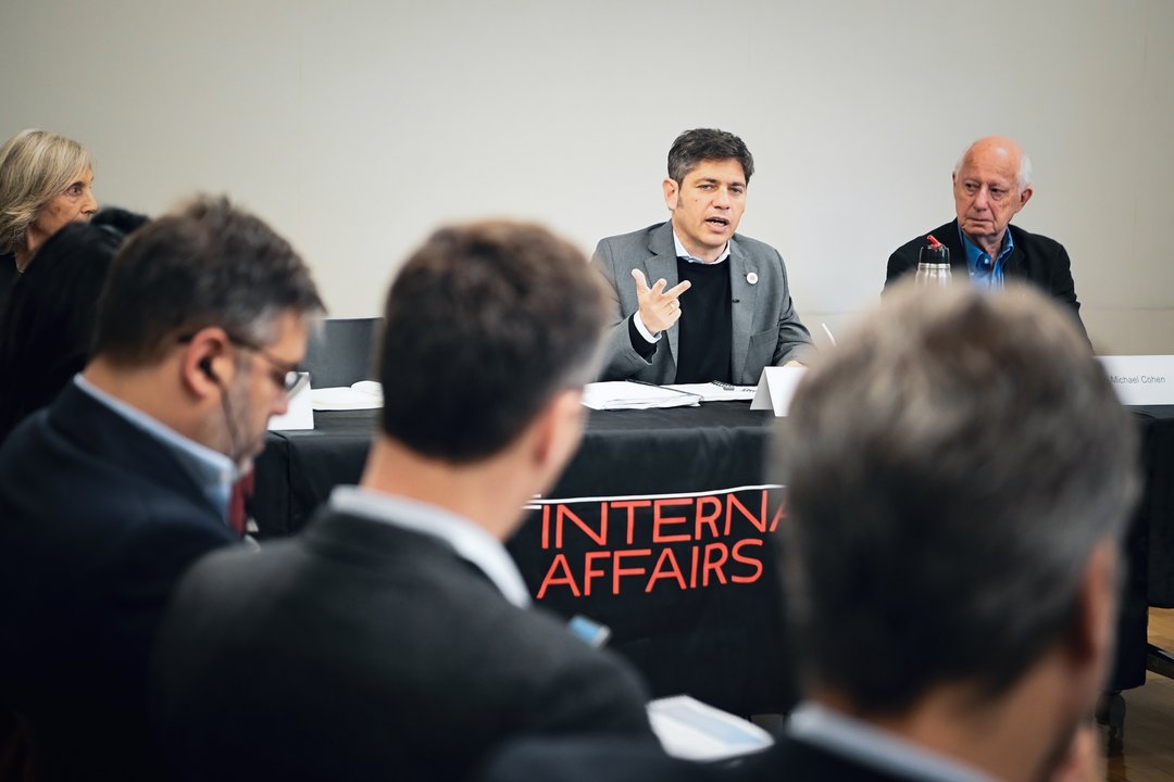 Kicillof coincidió con Milei en Nueva York y participó de una charla sobre el futuro de América Latina