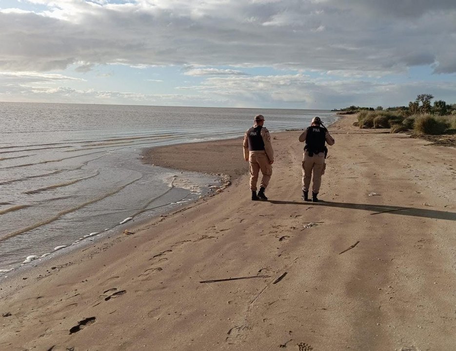 Operativo de Prefectura en la costa de Santa Teresita