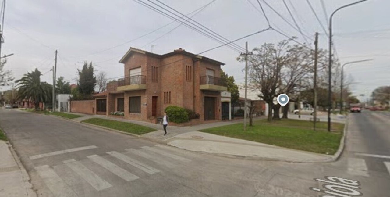 Brutal asesinato de un jubilado en su hogar de Bernal Oeste