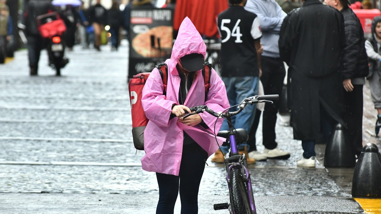 Alerta amarilla por tormentas fuertes para la madrugada de este martes en la Ciudad de Buenos Aires