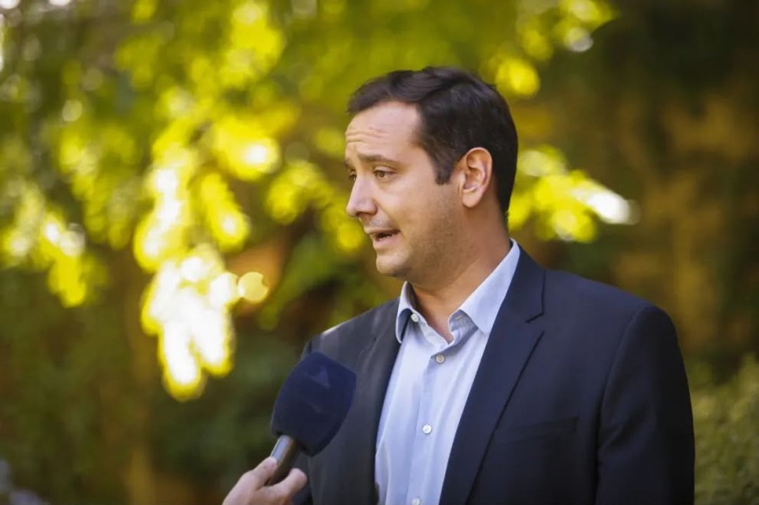 Ministro de Neuquén defendió el impacto de Vaca Muerta con datos récords de empleo y menor pobreza