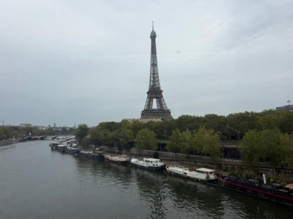 Las fotos de Francia y Macron que esperan a Milei