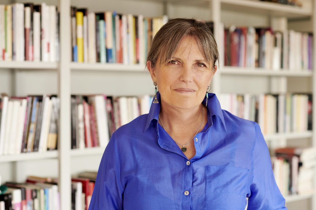 Claudia Piñeiro explora los silencios y las fracturas de la Argentina actual en El canto invisible