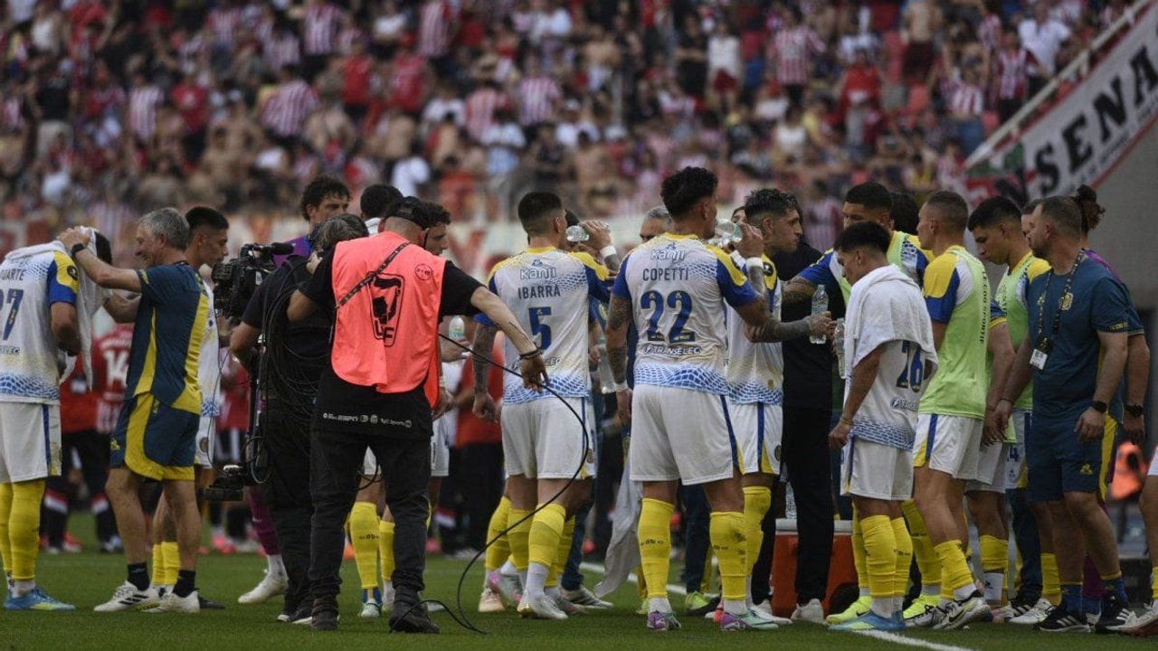 AFA sanciona a Iacovich y Sández por incidentes en la Supercopa