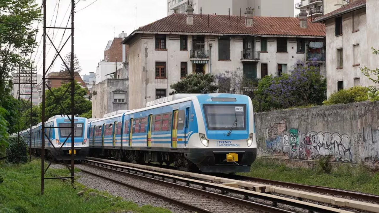 El tren Sarmiento no prestará servicio en ninguno de sus ramales: cuándo y por qué