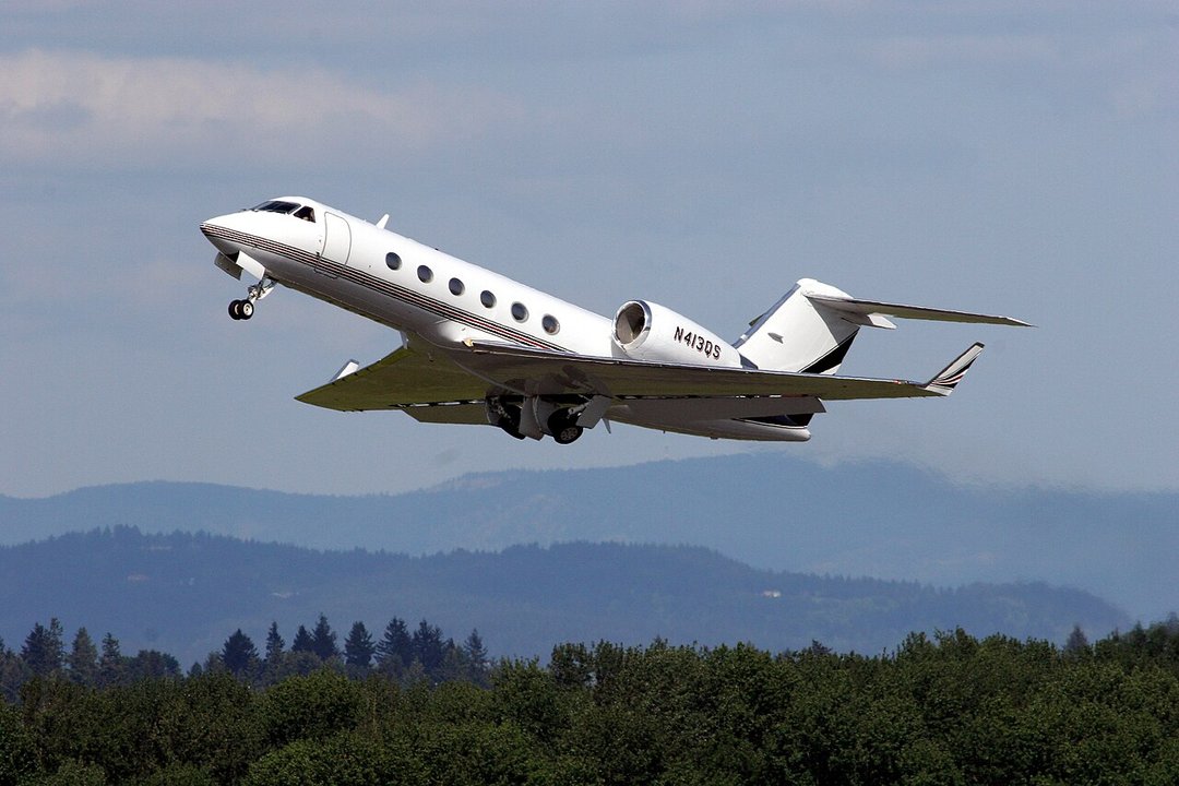 Desaparece un avión privado con seis personas a bordo en el Atlántico y activan una amplia búsqueda