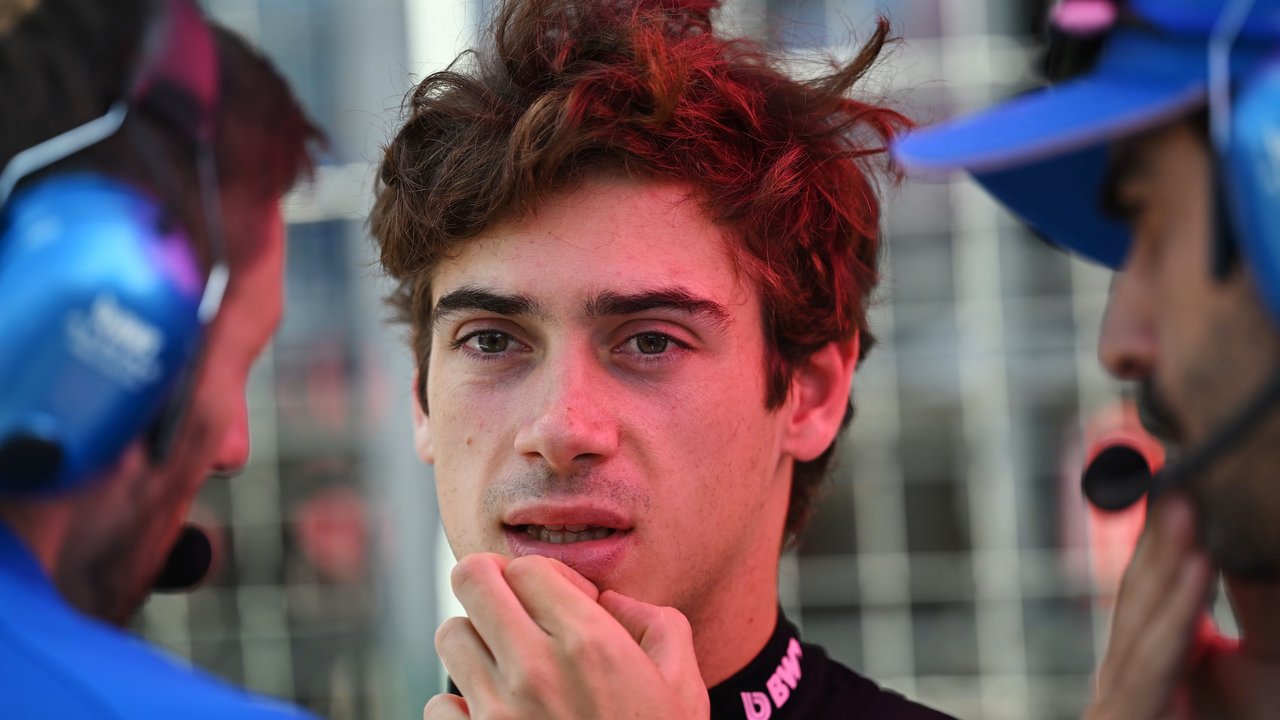Franco Colapinto con el Alpine A526 en el Gran Premio de Baréin