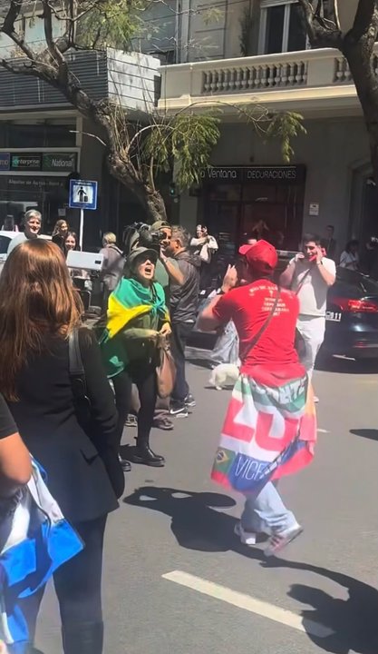Elecciones en Brasil: incidentes y un detenido frente a la embajada en Buenos Aires