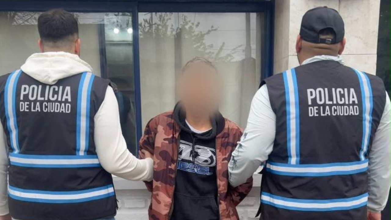 Detuvieron a un ladrón tiktoker en Lanús: robaba motos y subía las imágenes a las redes sociales