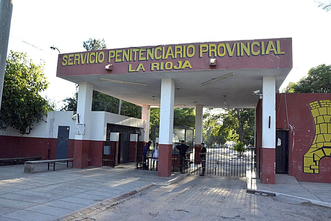 La Rioja: el penal tiene 552 internos para 287 plazas y el nuevo edificio está frenado