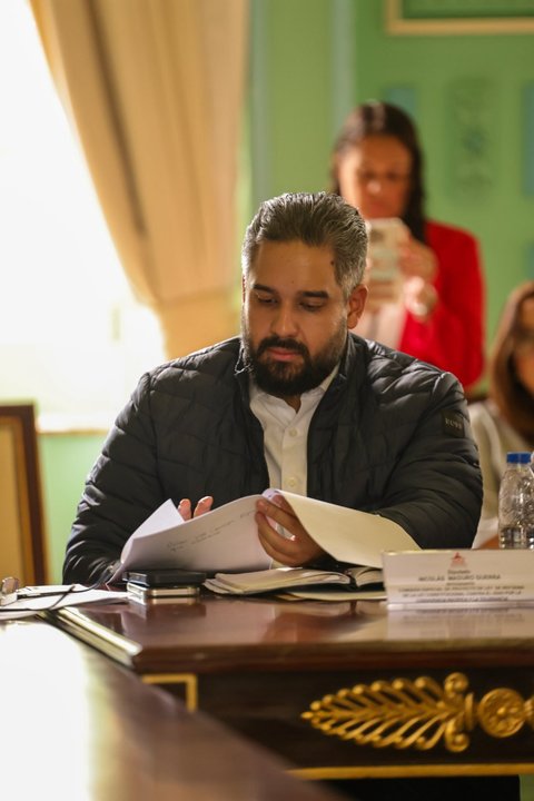 El hijo de Nicolás Maduro avisó que Cilia Flores atraviesa una situación “delicada” de salud