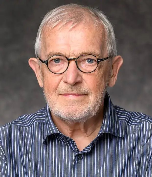 El Nobel de Física 2026 fue para el belga Francis Halzen por sus investigaciones sobre neutrinos