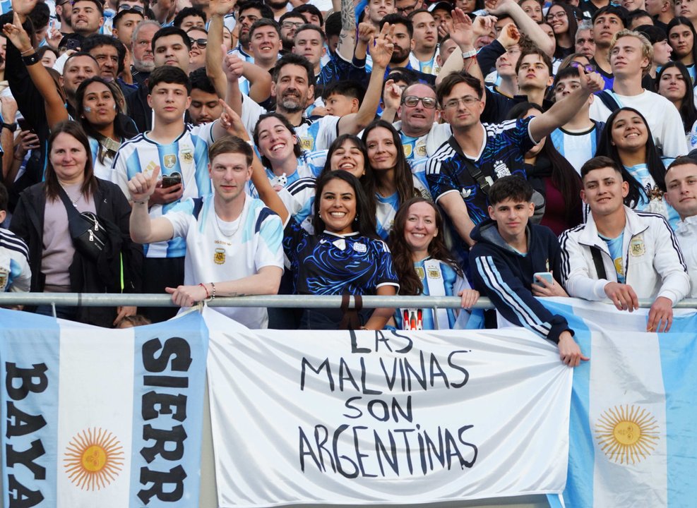 El Monumental se llena de emoción en la despedida de Messi