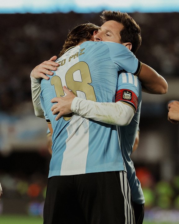 Nicolás Paz rinde homenaje a Messi: 'Se fue el mejor jugador de la historia'