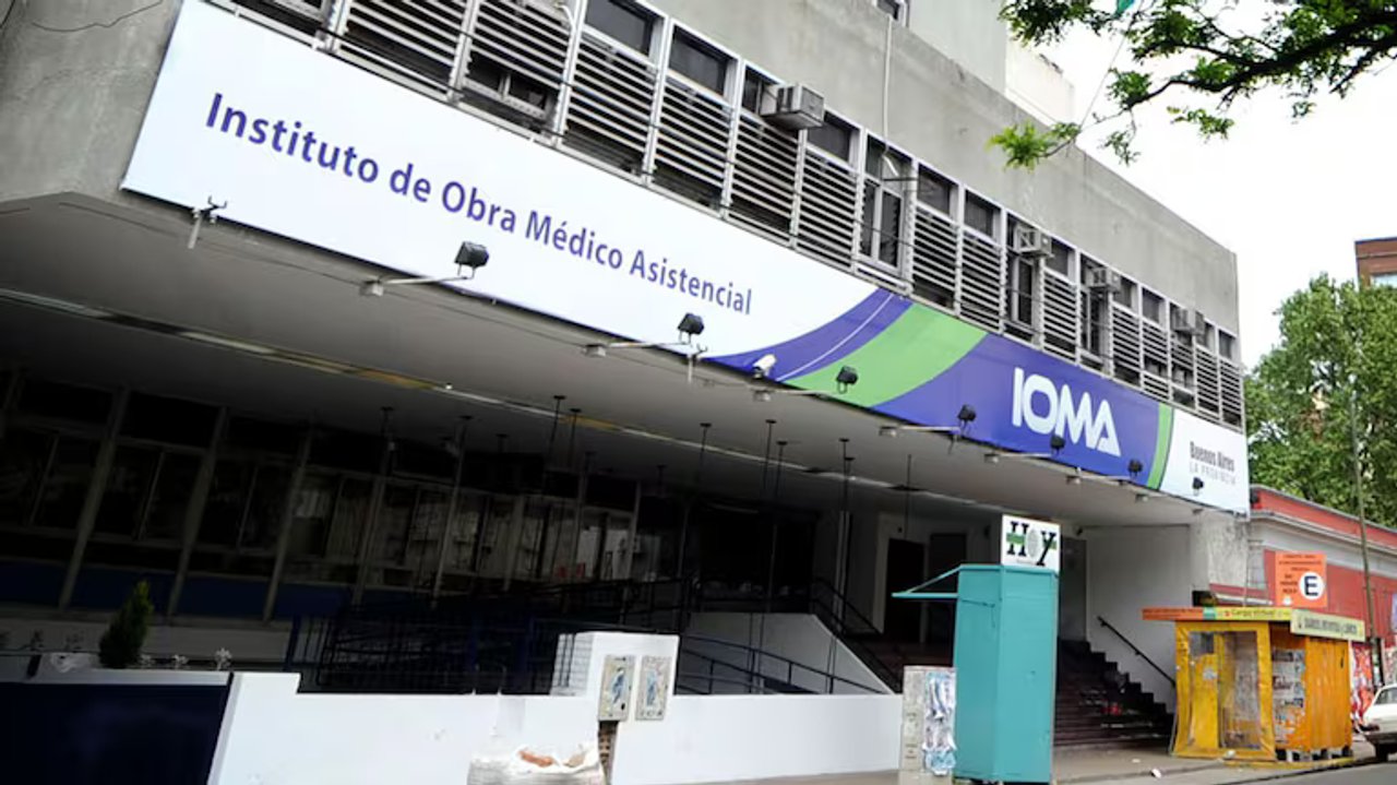 La precarización del empleo municipal le genera al IOMA un agujero superior a los $90.000 millones anuales