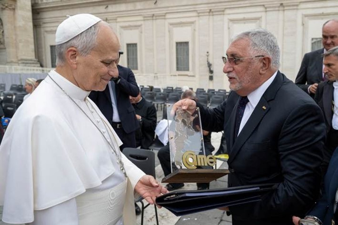El presidente de CAME visitó al papa León XIV y le informó sobre la situación de las pymes