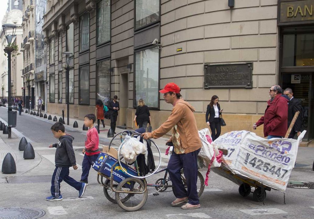 Cuánto necesita una familia para no ser pobre en la Ciudad de Buenos Aires
