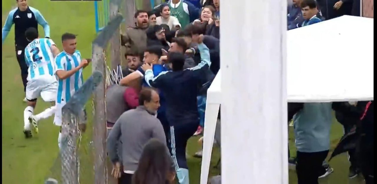 Futbolistas de Atlético Tucumán y Talleres protagonizaron una feroz batalla campal en Reserva