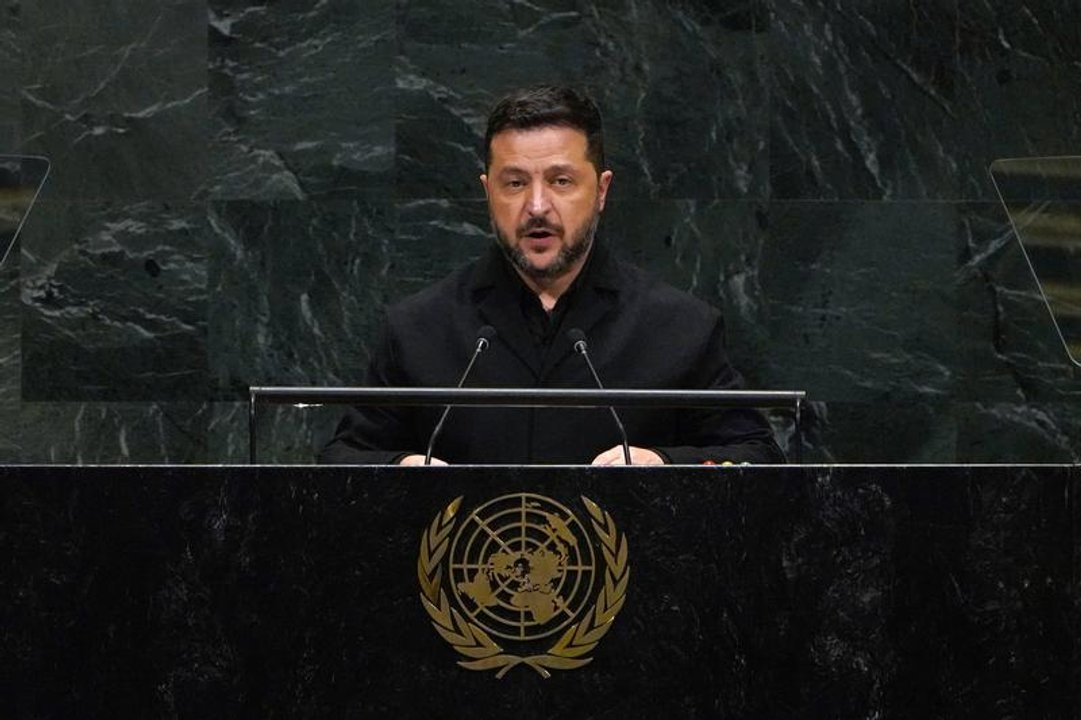 Zelenski fustigó la "falta de voluntad" de Estados Unidos para ayudar a Ucrania