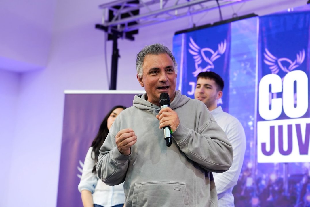 Pareja cerró el Congreso de la Juventud libertaria y pidió “que continúen defendiendo las ideas” de Milei