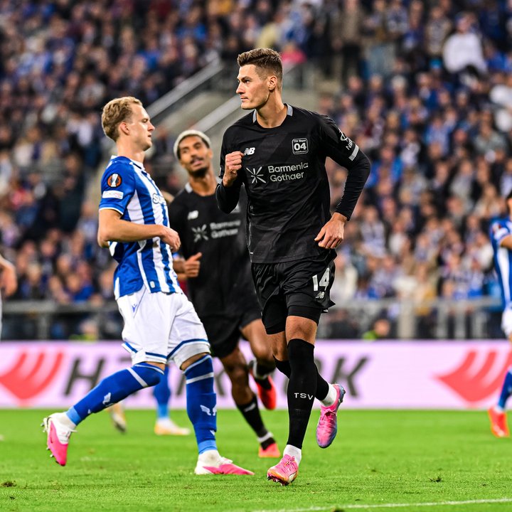 Bayer Leverkusen goleó al Lech Poznan y mantiene puntaje perfecto en la Europa League