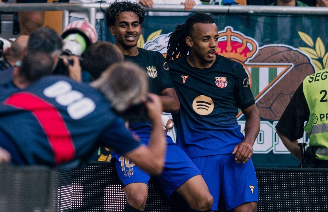 Con golazo de Yamal, Barcelona vapuleó al Betis y sigue con puntaje ideal en la Liga de España