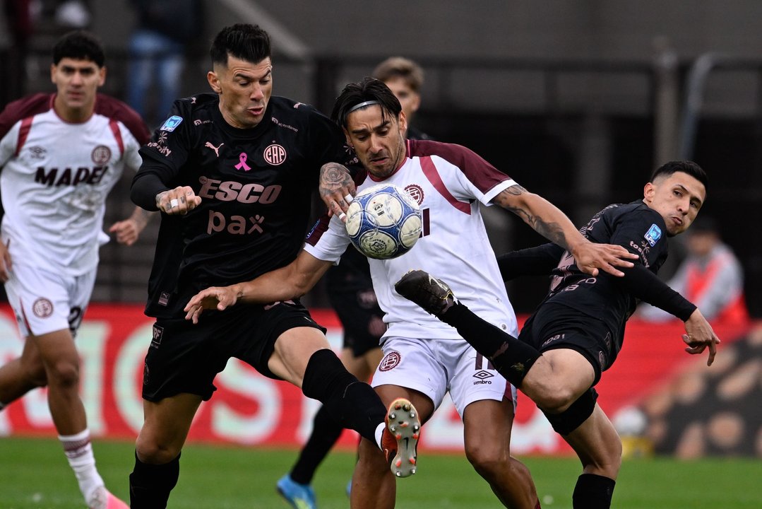 Lanús derrotó a Platense en Vicente López y desplazó a River de la zona de copas en la tabla anual