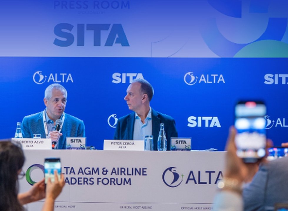 La aviación latinoamericana se reúne en Ciudad de México para debatir el futuro de la industria