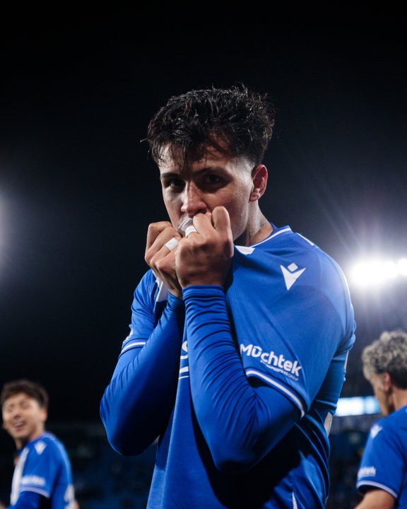 Vélez venció a Gimnasia de Mendoza y quedó a dos puntos de los líderes en la Tabla Anual