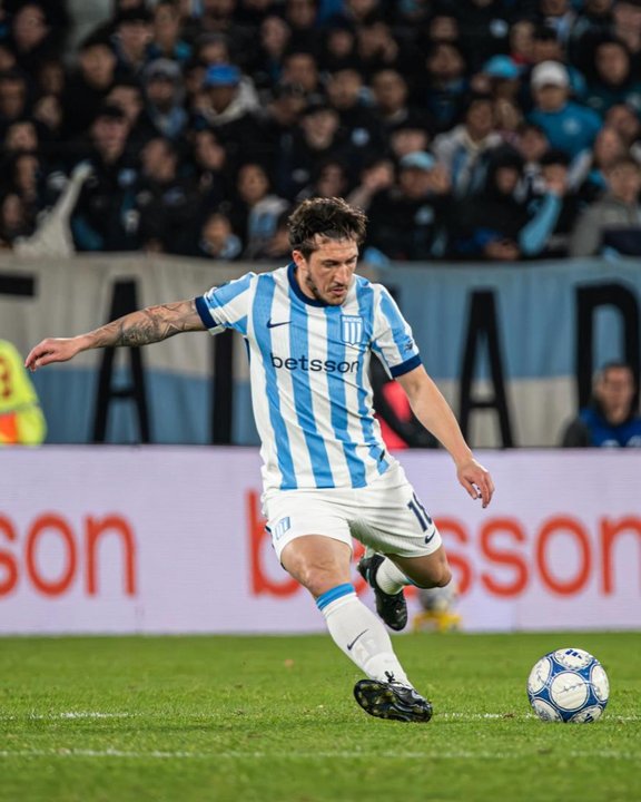 Alfonso Espino podría ser sancionado por Racing luego de su altercado con hinchas