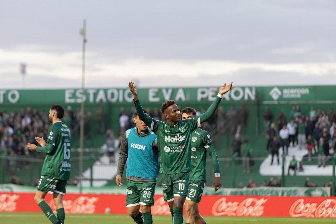 Sarmiento empató con Barracas Central y no pudo acercarse a la punta del Torneo Clausura