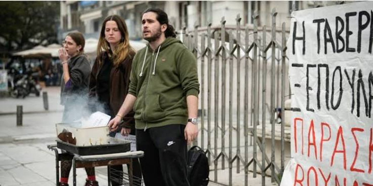 En Grecia, el movimiento estudiantil también presentó ruidosamente sus demandas