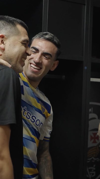 Festejos del plantel de Boca y Riquelme en el vestuario del Maracaná