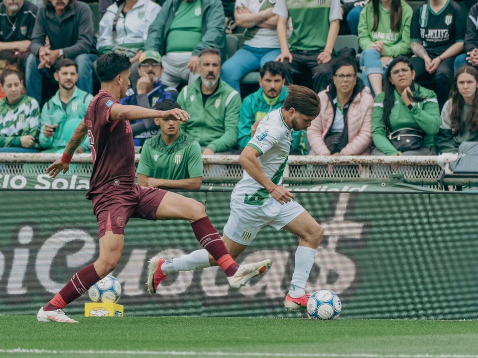 Banfield y Lanús repartieron puntos en el clásico del Sur